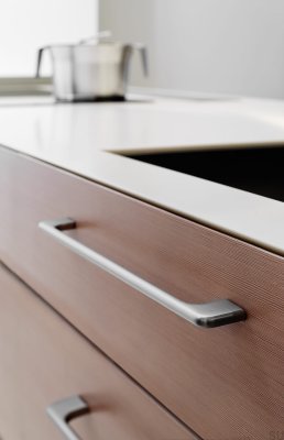 Uchwyt meblowy podłużny 256+288 Doppia Aluminiumowy Srebrny