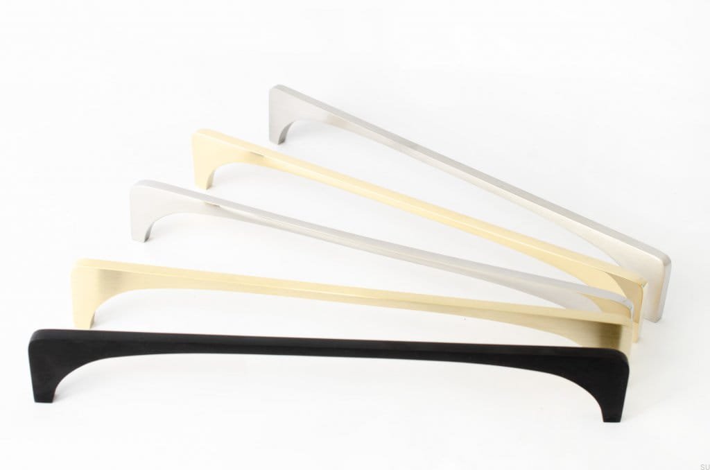 Zdjecie uchwytu podluznego Bridge 224 srebrnego w serii