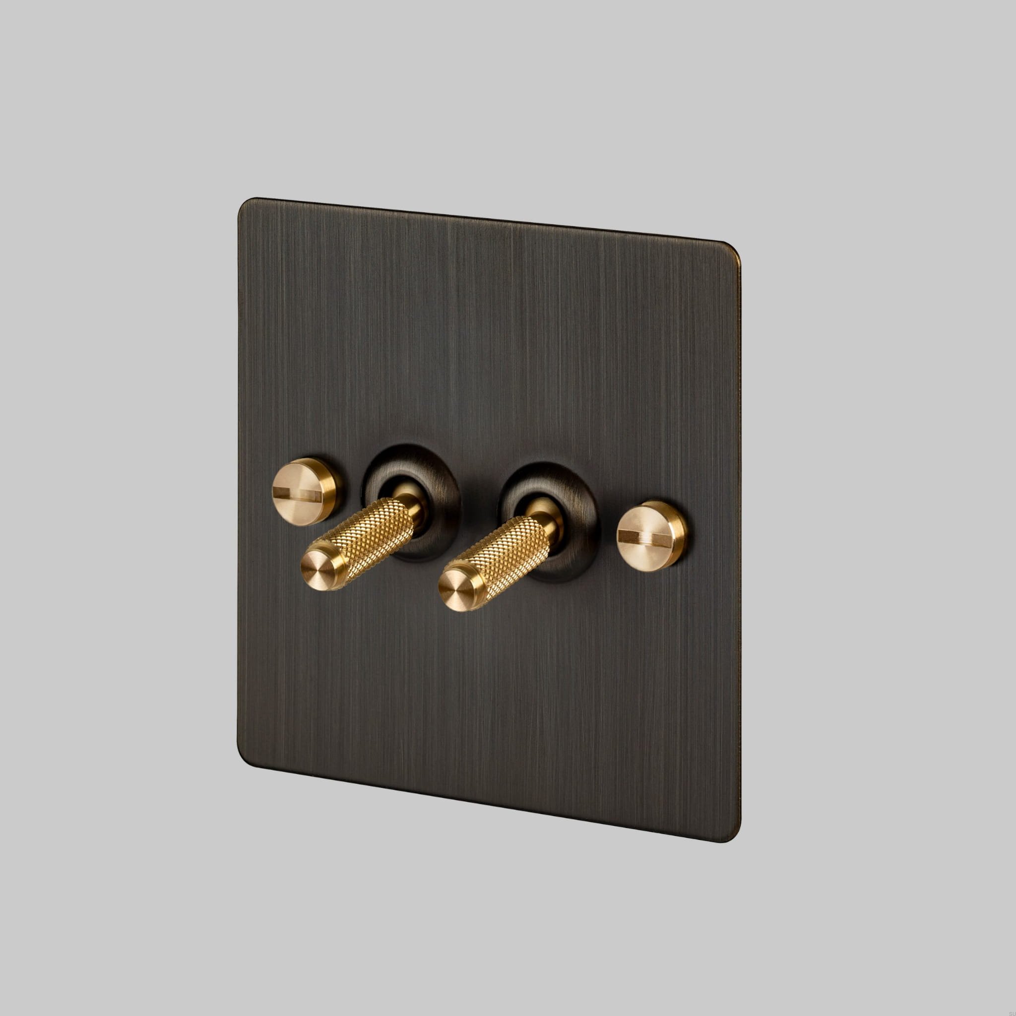 2.-2G_Toggle_Smoked_Bronze_Brass-scaled (1).jpg