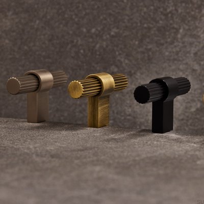 Gałka meblowa T-Bar Helix Stripe Srebrna Metalowa Szczotkowana (Inox Look)