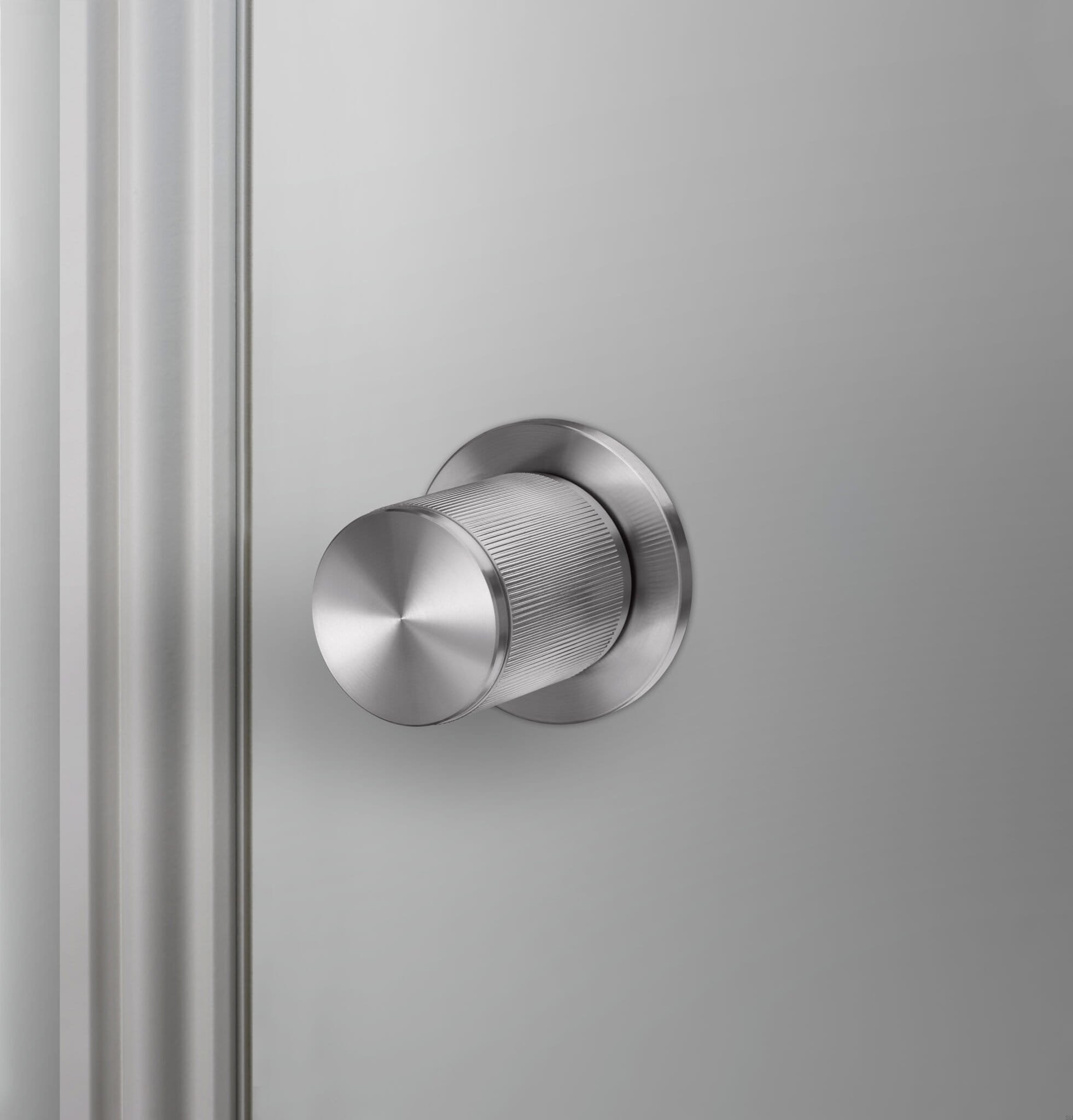 Door-Knob_FixedROW_Linear_Front_Steel_A1_Web_Square-1962x2048.jpg