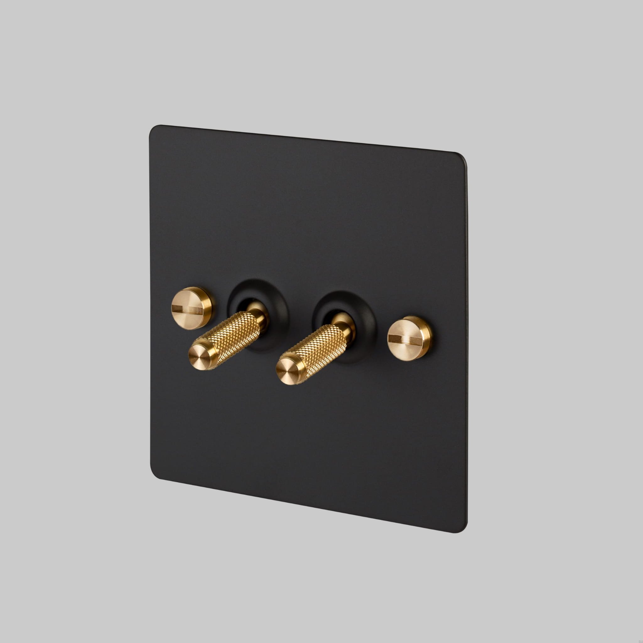 1.-2G_Toggle_Black_Brass-scaled.jpg