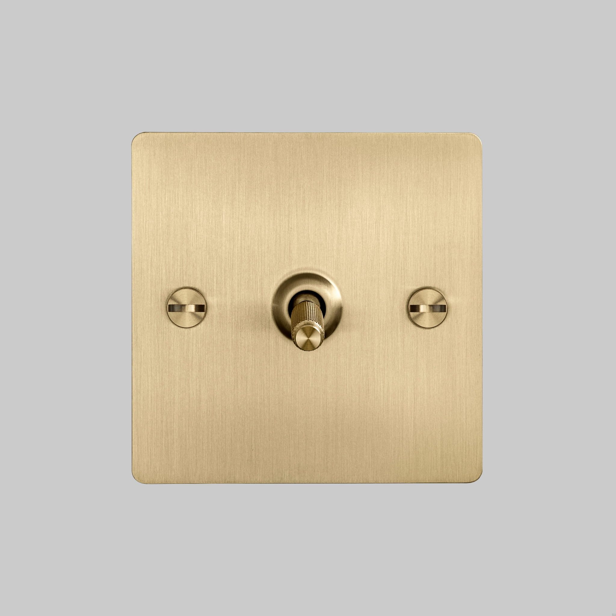 2.-1G_Toggle_Front_Brass-scaled (1).jpg