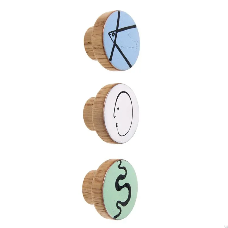 Gałki do mebli ALFABET - do pokoju dziecięcego - DOT Manufacture (1).webp