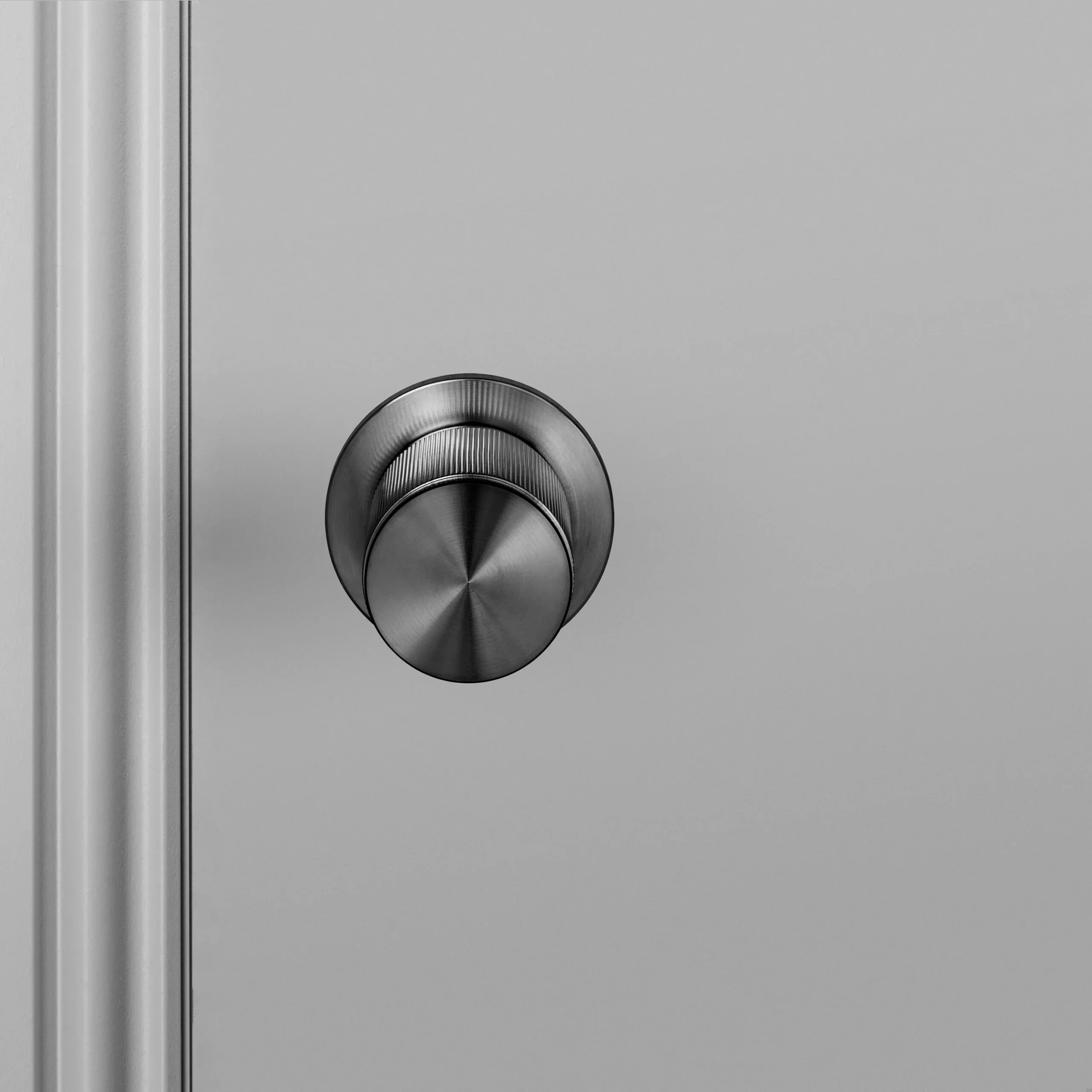 ROWFixed_Door-Knob_Linear_Gun_metal_A2_Web_Square-scaled.webp