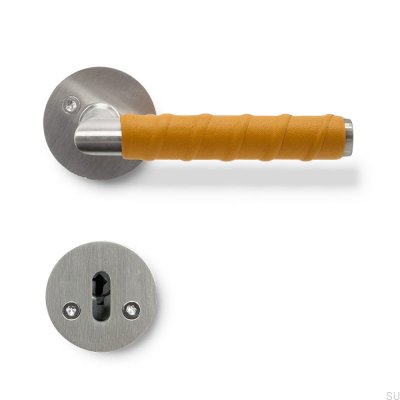 Klamka do drzwi Kastrup 04 Srebrna ze skórzanym Standard Skandynawski