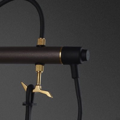 Lampa ścienna Hooked Cross L Stalowa Grafitowy z Mosiądzem