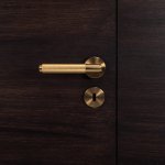 BP_Lifestyle_Crop_ROW-Door-Handle-Cross-Brass-Lifestyle-Web-scaled.jpg
