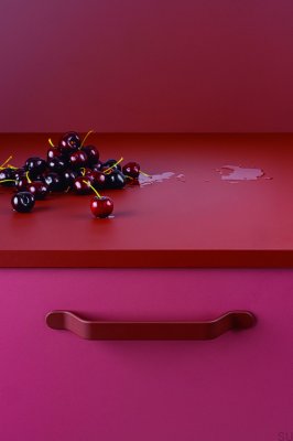 Uchwyt meblowy podłużny Belt 160 Metalowy Czerwony