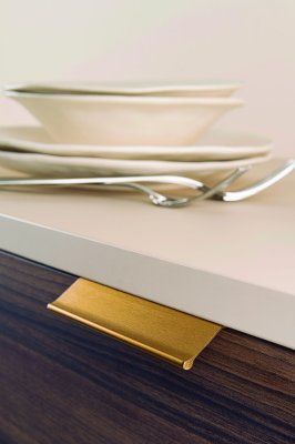 Uchwyt meblowy krawędziowy Wing 128 Aluminiowy Złoty Szczotkowany Cava