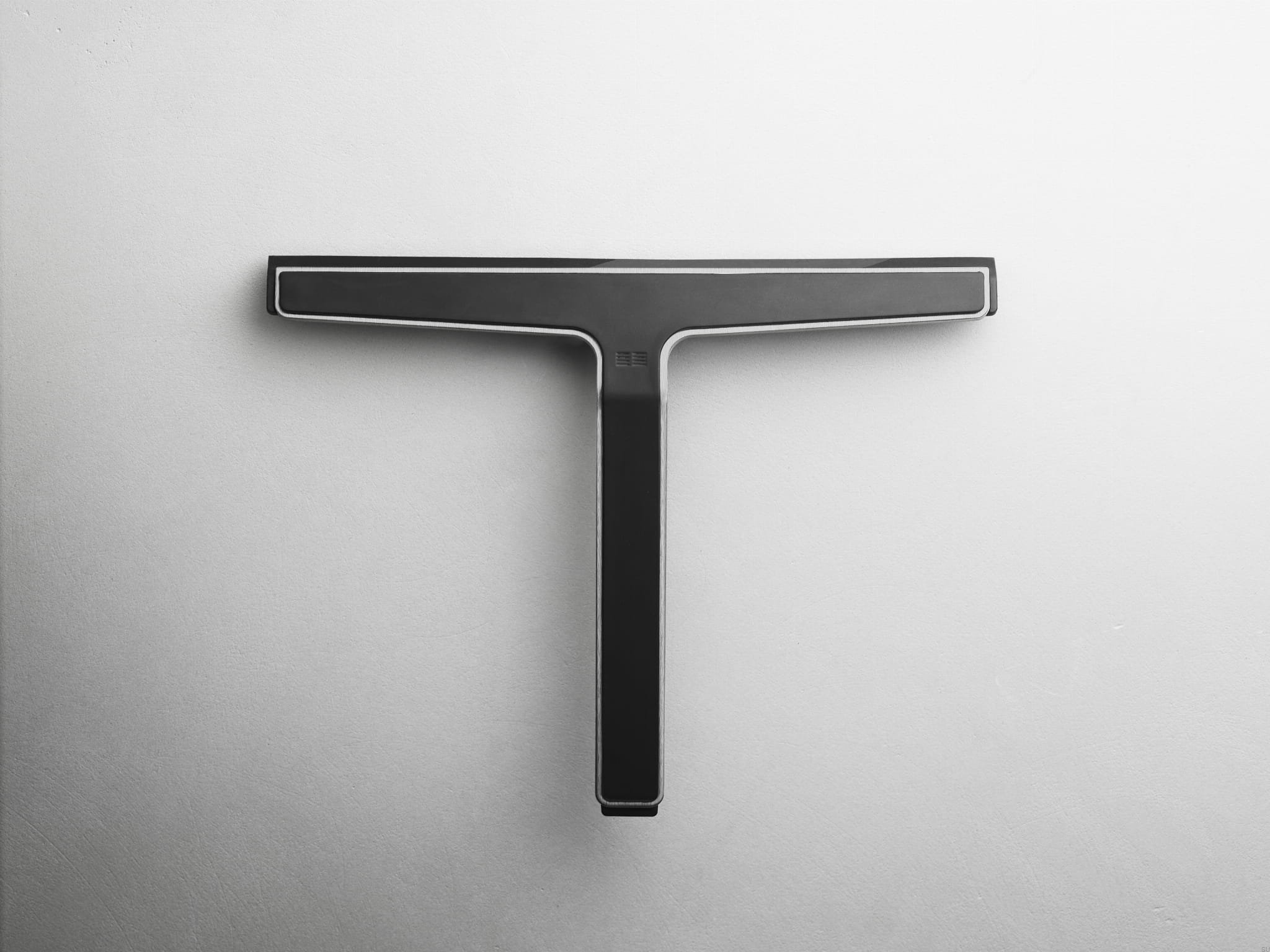 7030--Ściągaczka-wody-do-szyb-i-kabin-prysznicowych-Czarna-ze-Stalą-Szczotkowaną-Unidrain-Skandynawskie-Uchwyty_1