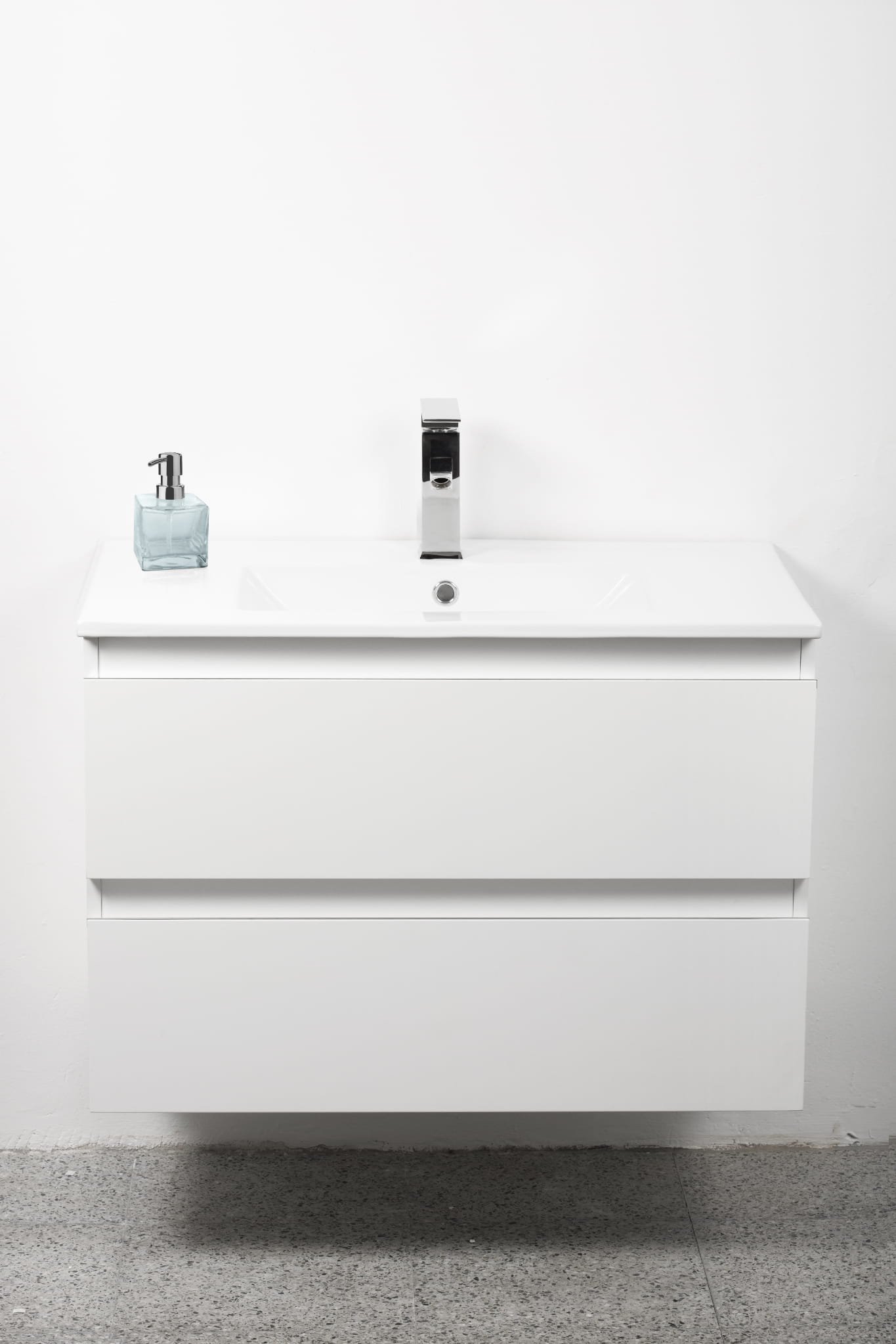 03433000L02--Uchwyt-meblowy-krawędziowy-Grada-3000-Aluminiowy-Anodyzowany-Polerowany-Viefe-Skandynawskie-Uchwyty_3