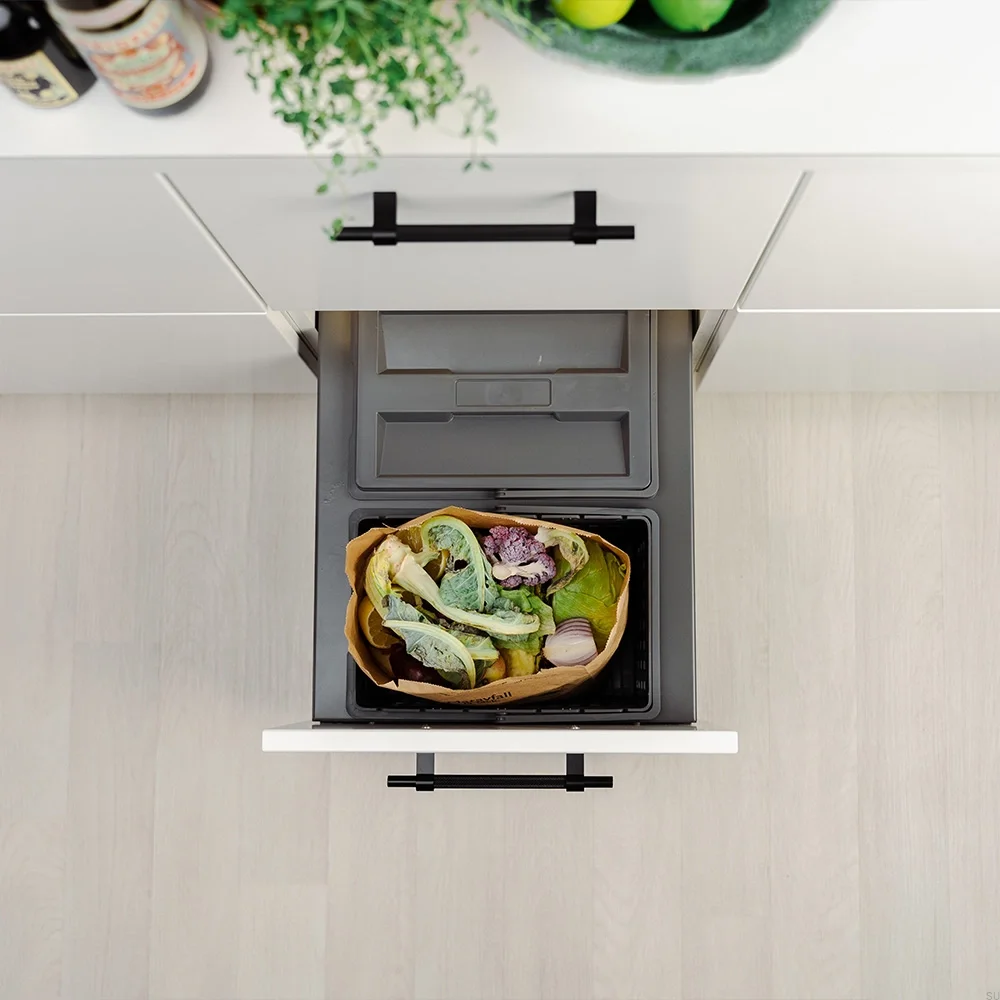 210014475--System-pojemników-do-segregacji-odpadów-Cube-Basic-Low-400-Ciemnoszary-Beslag-Design-Skandynawskie-Uchwyty_2