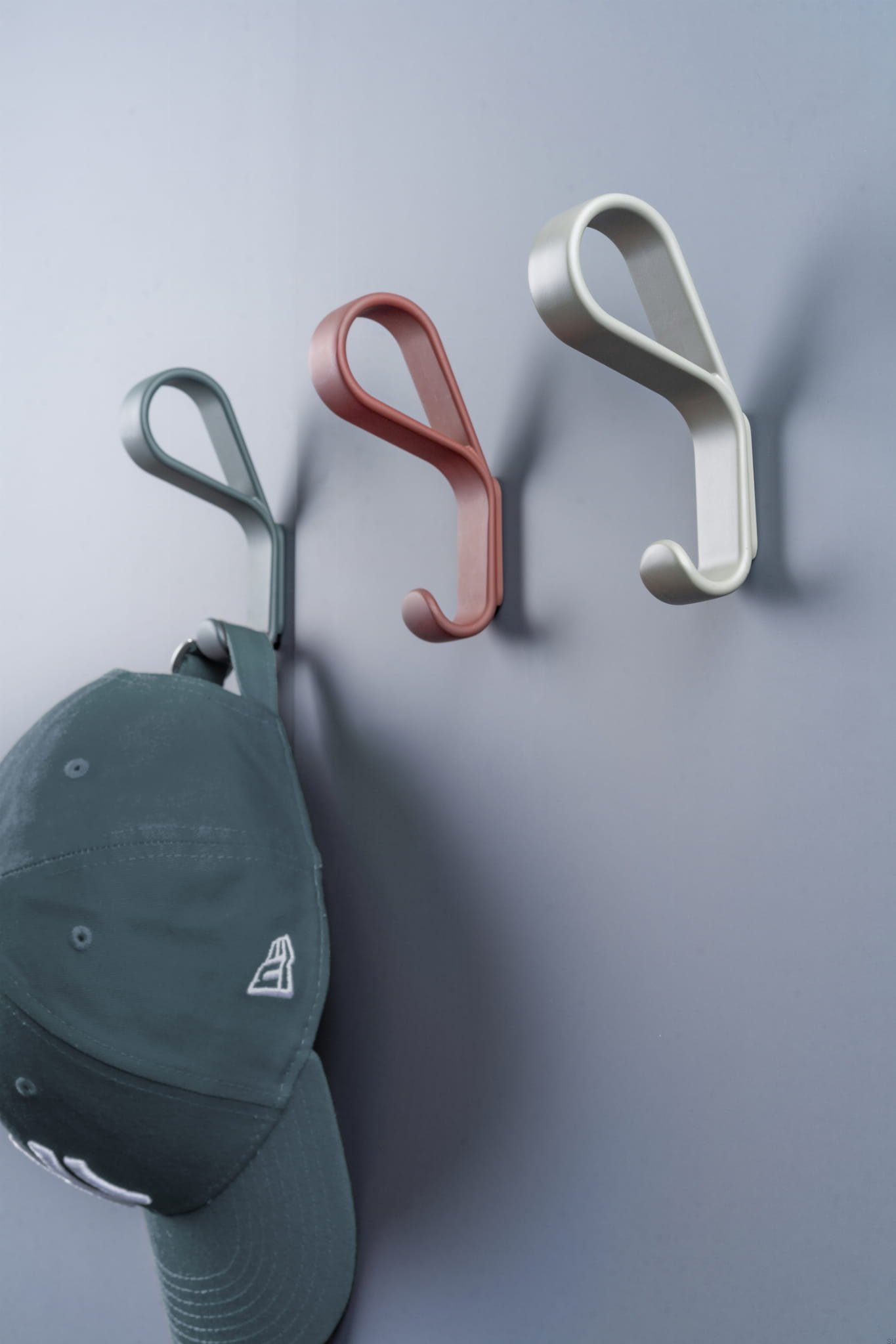 7039022ZM2--Wieszak-ścienny-Belt-Metalowy-Czarny-Mat-Viefe-Skandynawskie-Uchwyty_2