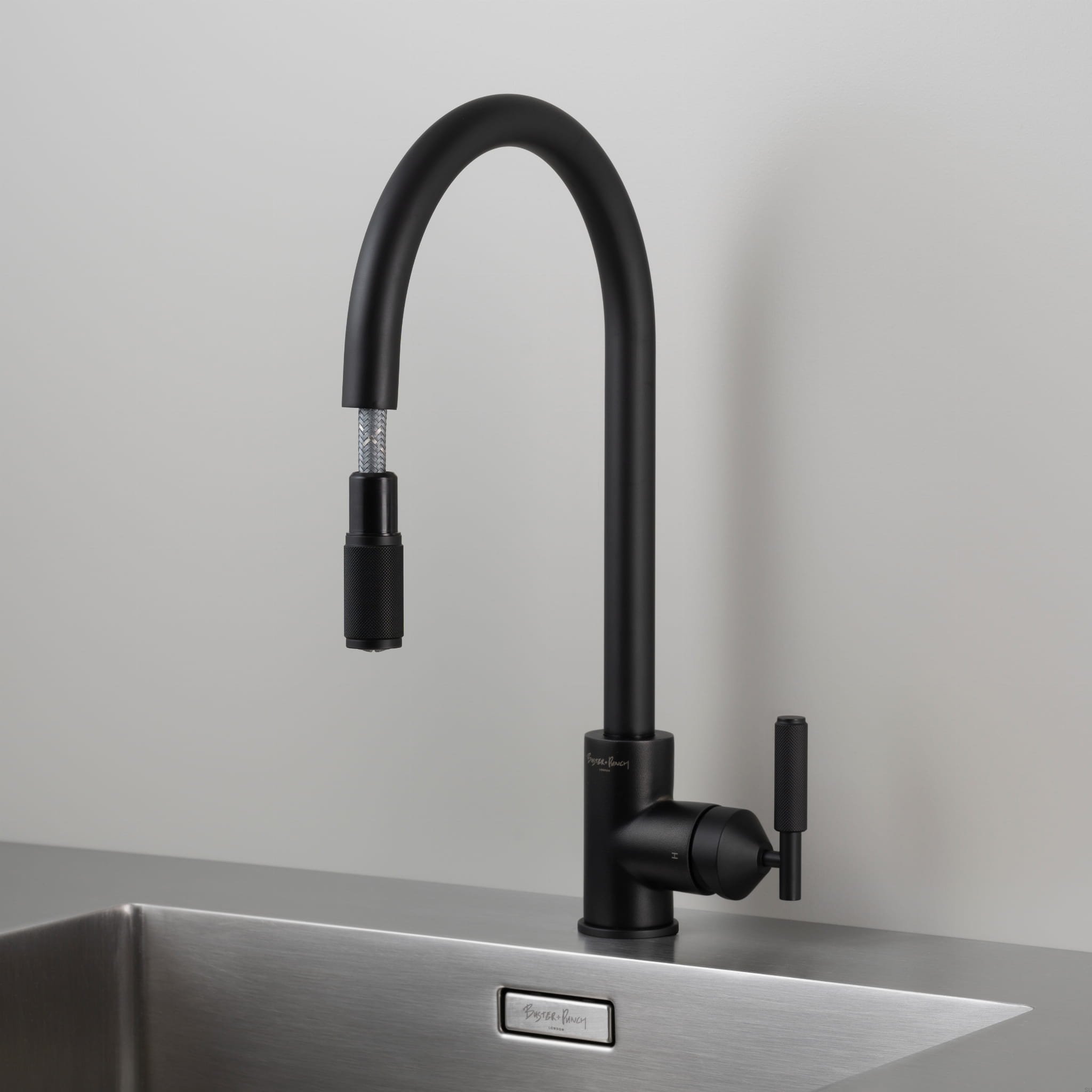 BP_Tap_Cross_Pullout_Black_Web_Square_01-B.jpg