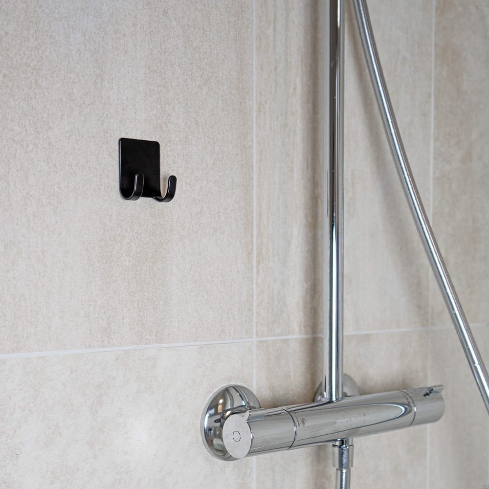 606077-21 Uchwyt na maszynkę do golenia Base Stalowy Czarny Mat