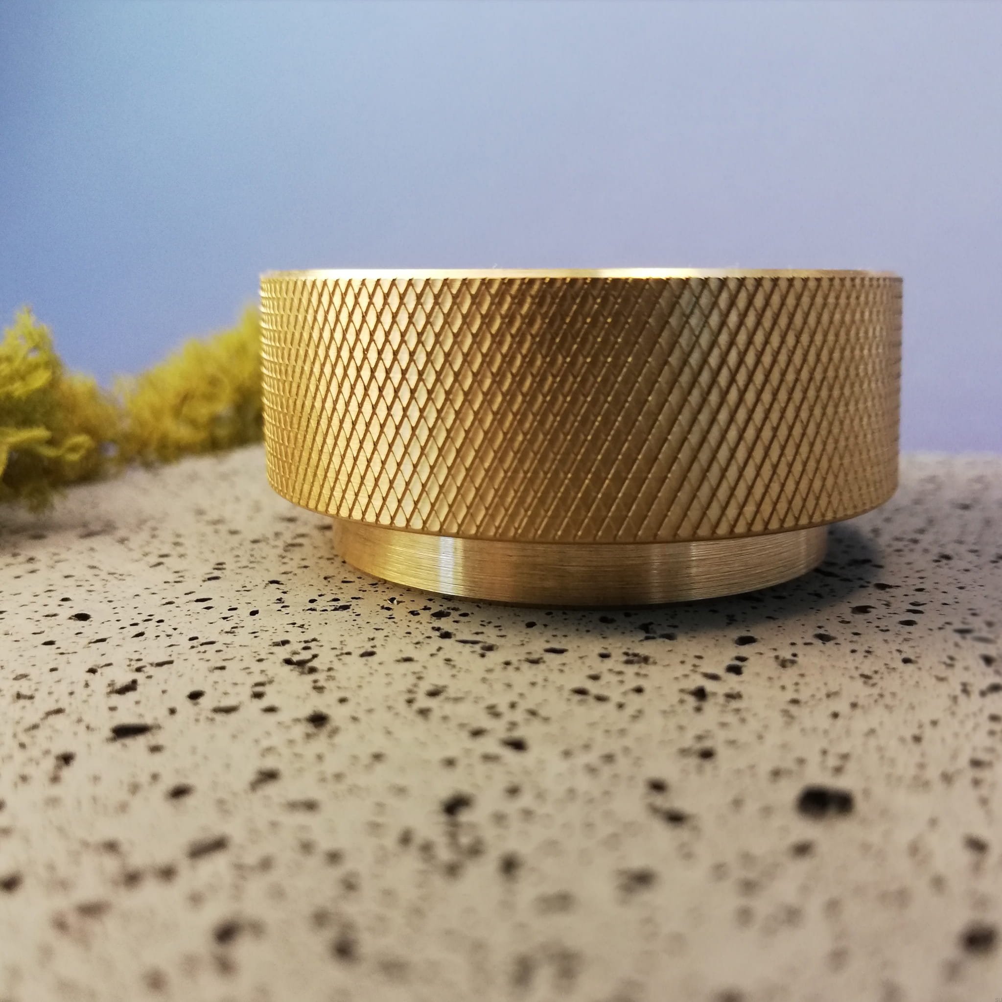 U.11.0--Gałka-Meblowa-Tove-S-Złota-Mosiężna-Szczotkowana-Nielakierowana-Open&amp;Hide-Skandynawskie-Uchwyty_7