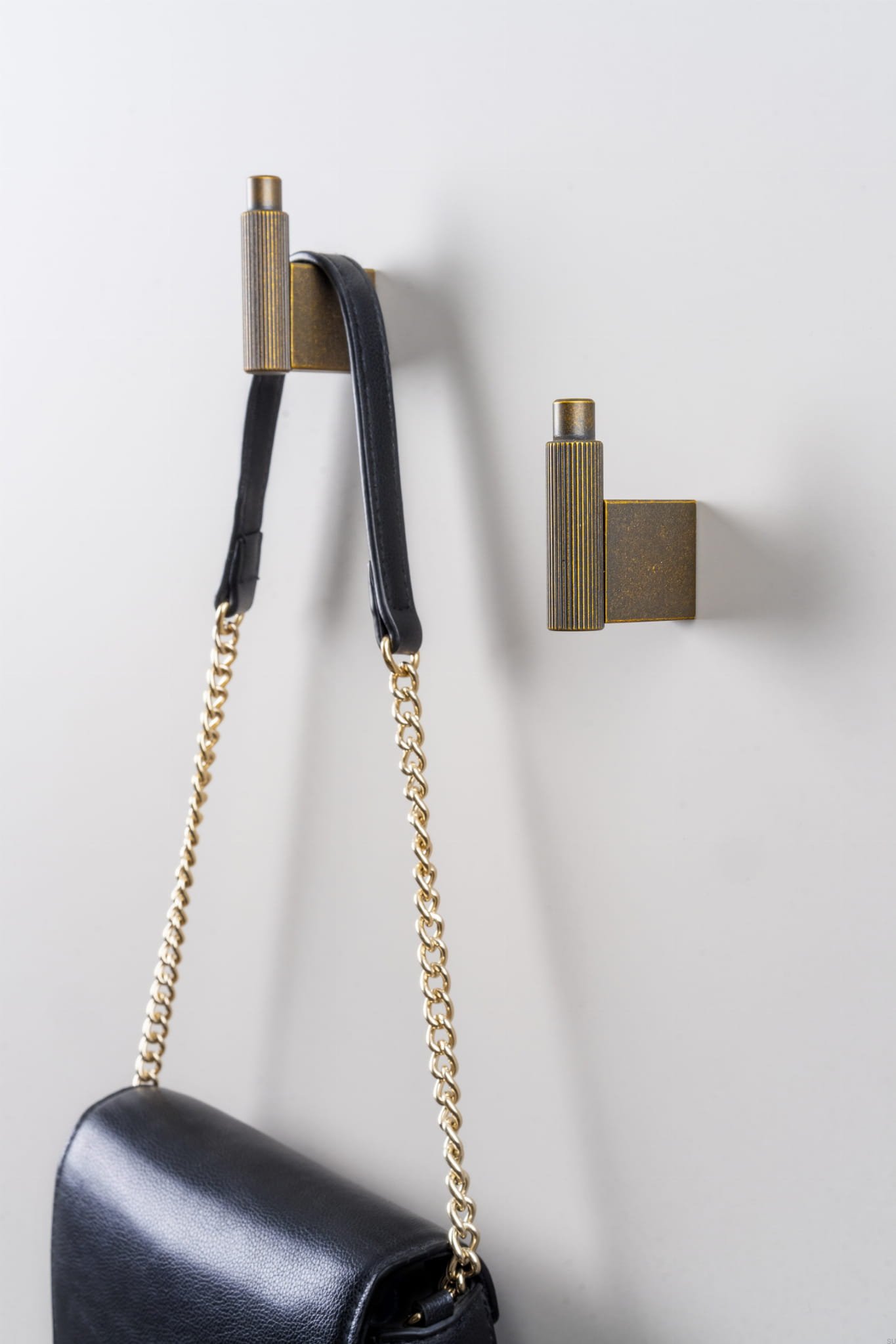 7035014L623EI--Wieszak-ścienny-Arpa-Aluminiowy-Rustykalny-Złoty-Viefe-Skandynawskie-Uchwyty_2