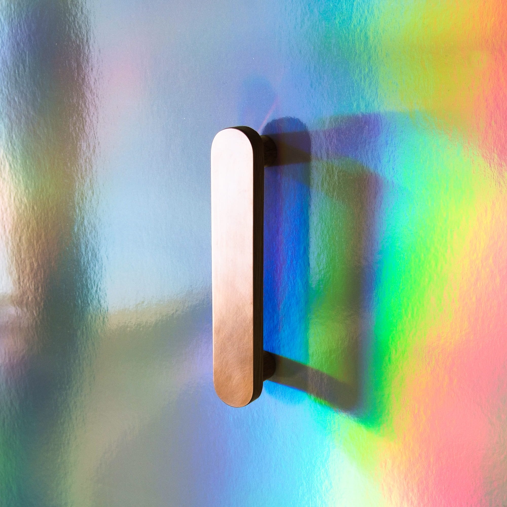 M_3-0-0-2--Uchwyt-meblowy-podłużny-Copper-Round-Drewniany-Dębowy-z-Miedzią-Szczotkowaną-Nielakierowaną-Dot-MAnufacture-Skandynawskie-Uchwyty_2