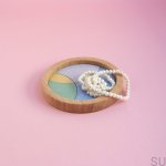 E_57-0-0-2--Tacka-na-biżuterie-Drewniana-Emaliowana-Kolorowa-Wzór-2-Dot-Manufacture-Skandynawskie-Uchwyty_1