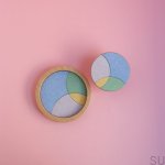 E_57-0-0-2--Tacka-na-biżuterie-Drewniana-Emaliowana-Kolorowa-Wzór-2-Dot-Manufacture-Skandynawskie-Uchwyty_3
