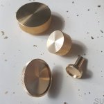 U.5.0--Gałka-Meblowa-Vera-L-Mosiężna-Szczotkowana-Nielakierowana-Open&amp;Hide-Skandynawskie-Uchwyty_5