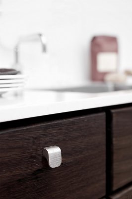 Uchwyt meblowy podłużny Fall 16 Aluminiowy Srebrny