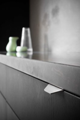 Uchwyt meblowy krawędziowy Blaze 2 20 Aluminiowy Srebrny