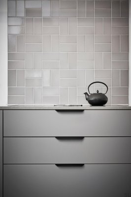 Uchwyt meblowy krawędziowy Blaze 2 2x80 Aluminiowy Czarny Mat Szczotkowany