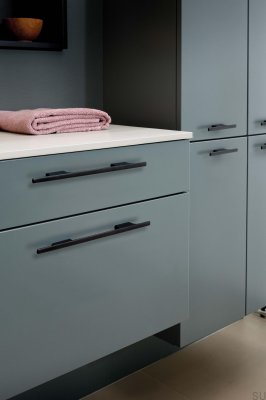 Uchwyt meblowy podłużny Tau 160 Aluminiowy Czarny Mat Szczotkowany