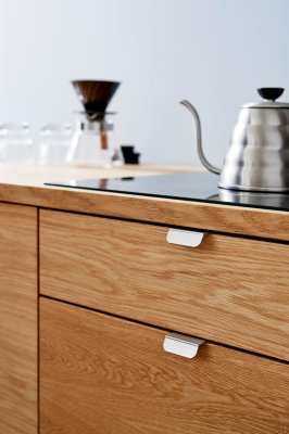 Uchwyt meblowy krawędziowy Accent 32 Aluminiowy Srebrny