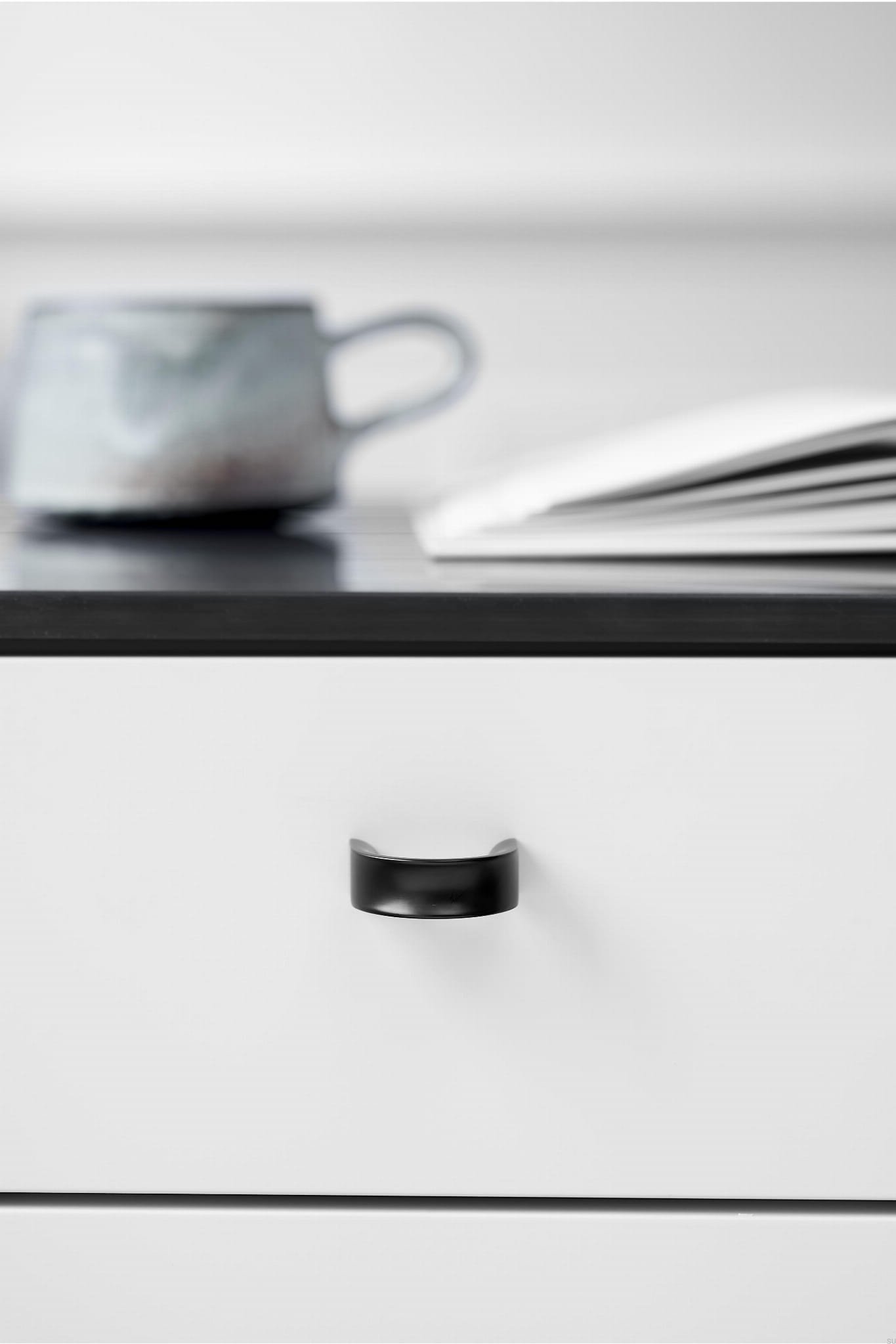 454220032-9005--Gałka-meblowa-Inside-32-Aluminiowa-Czarna-Matowa-Furnipart-Skandynawskie-Uchwyty_2