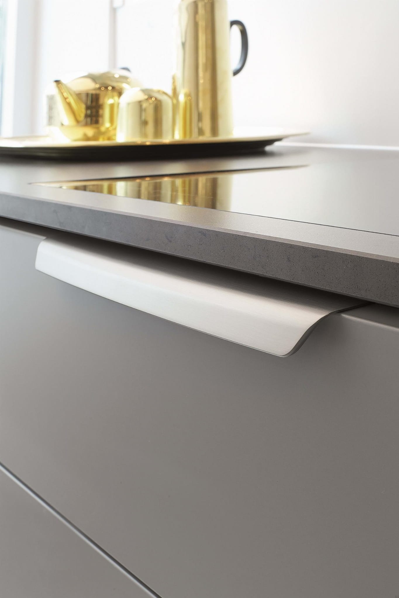 534660256-66--Uchwyt-meblowy-krawędziowy-Wow-256-Metalowy-Srebrny-Szczotkowany-Furnipart-Skandynawskie-Uchwyty_2