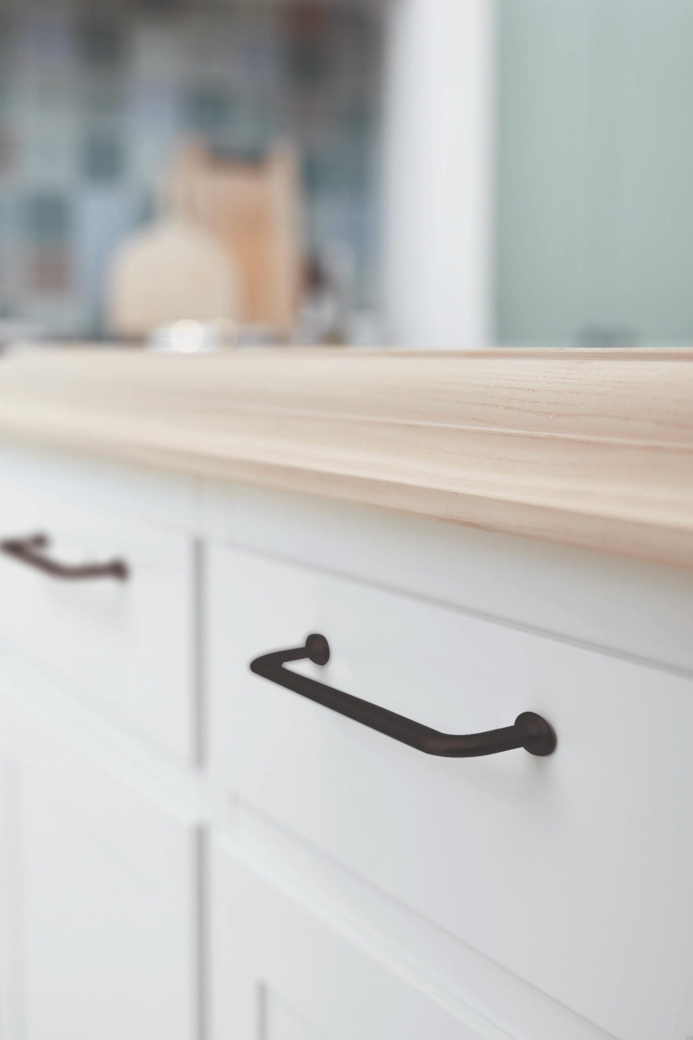 540760160-99--Uchwyt-meblowy-podłużny-U-Turn-160-Metalowy-Czarny-Mat-Furnipart-Skandynawskie-Uchwyty_2