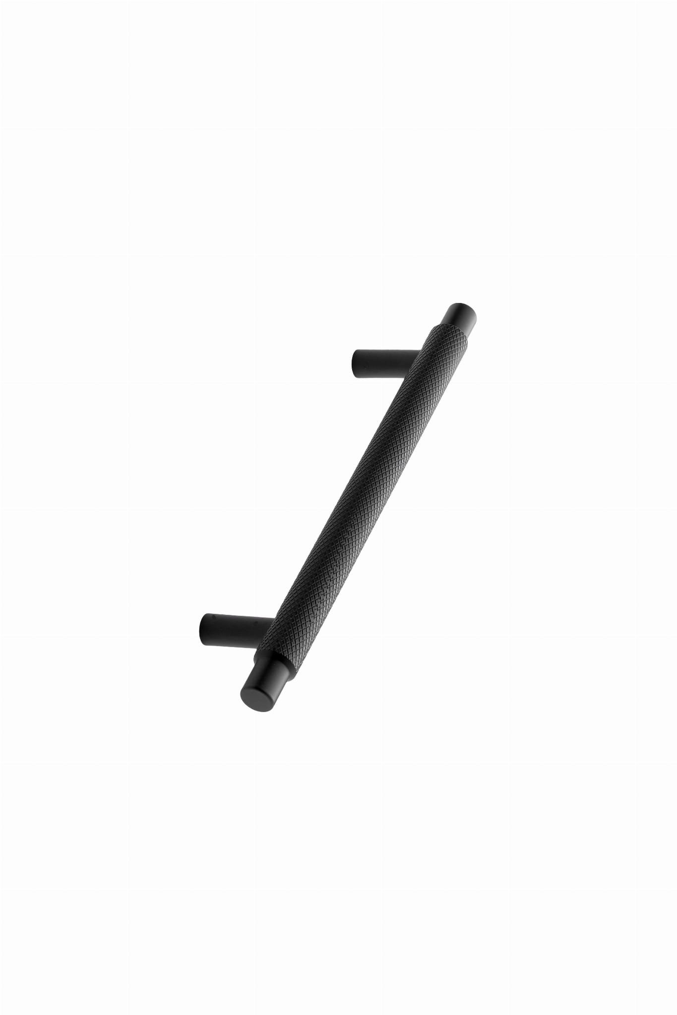 548920128-99--Uchwyt-meblowy-podłużny-Manor-128-Metalowy-Czarny-Mat-Furnipart-Skandynawskie-Uchwyty_1