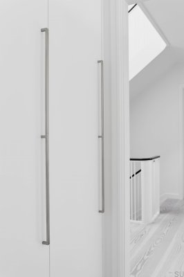 Uchwyt meblowy podłużny Mango 2x544 Aluminiowy Srebrny