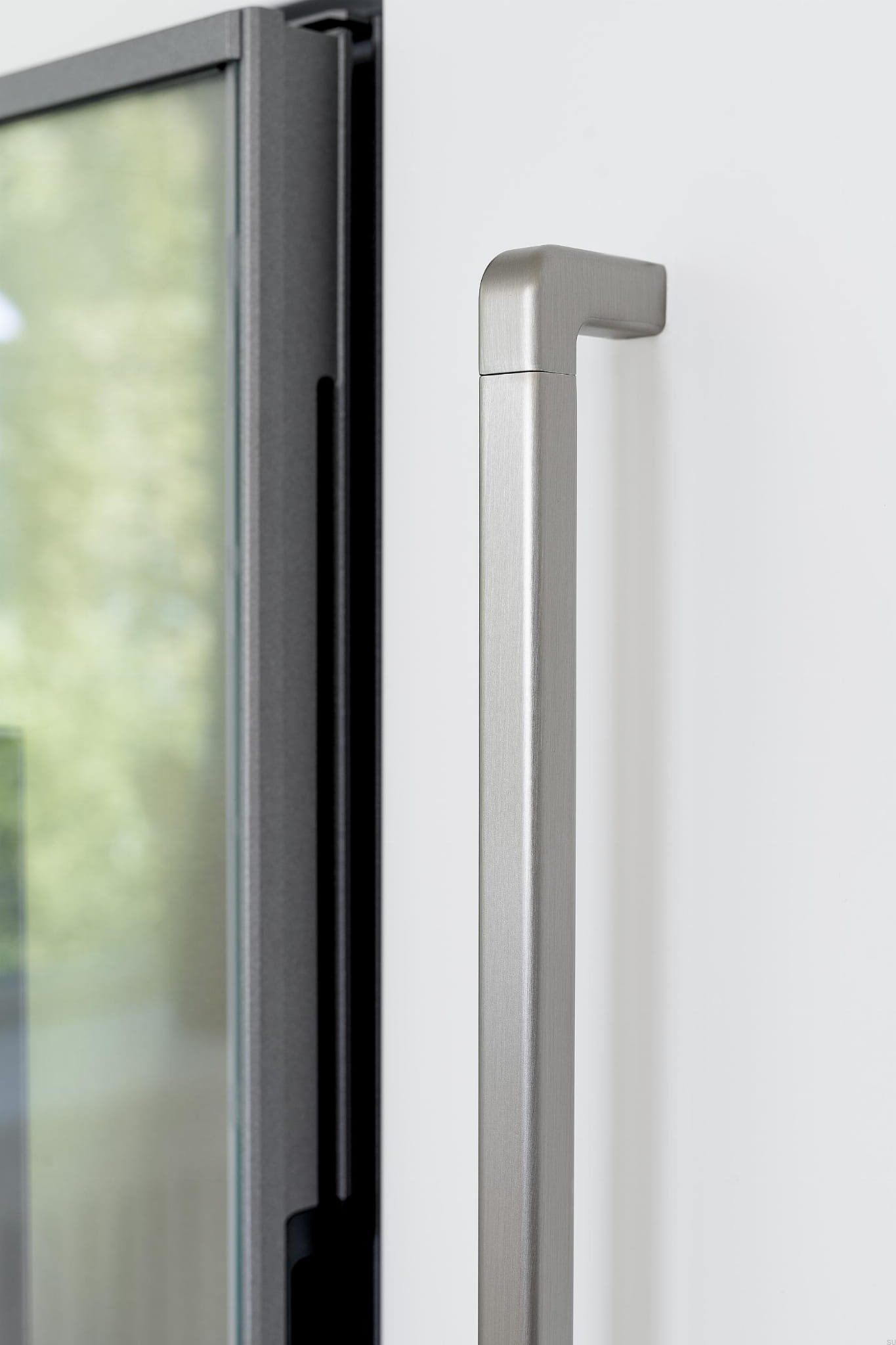 552420544-66--Uchwyt-meblowy-podłużny-Mango-544-Aluminiowy-Srebrny-Furnipart-Skandynawskie-Uchwyty_1