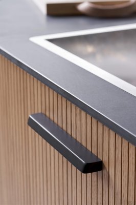 Uchwyt meblowy podłużny Guild 160 Metalowy Czarny Mat