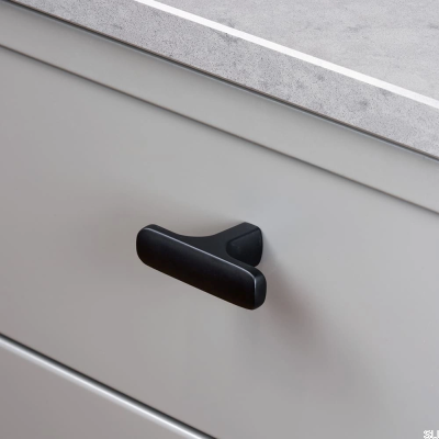 Gałka meblowa T-Bar Ethel Czarna Matowa