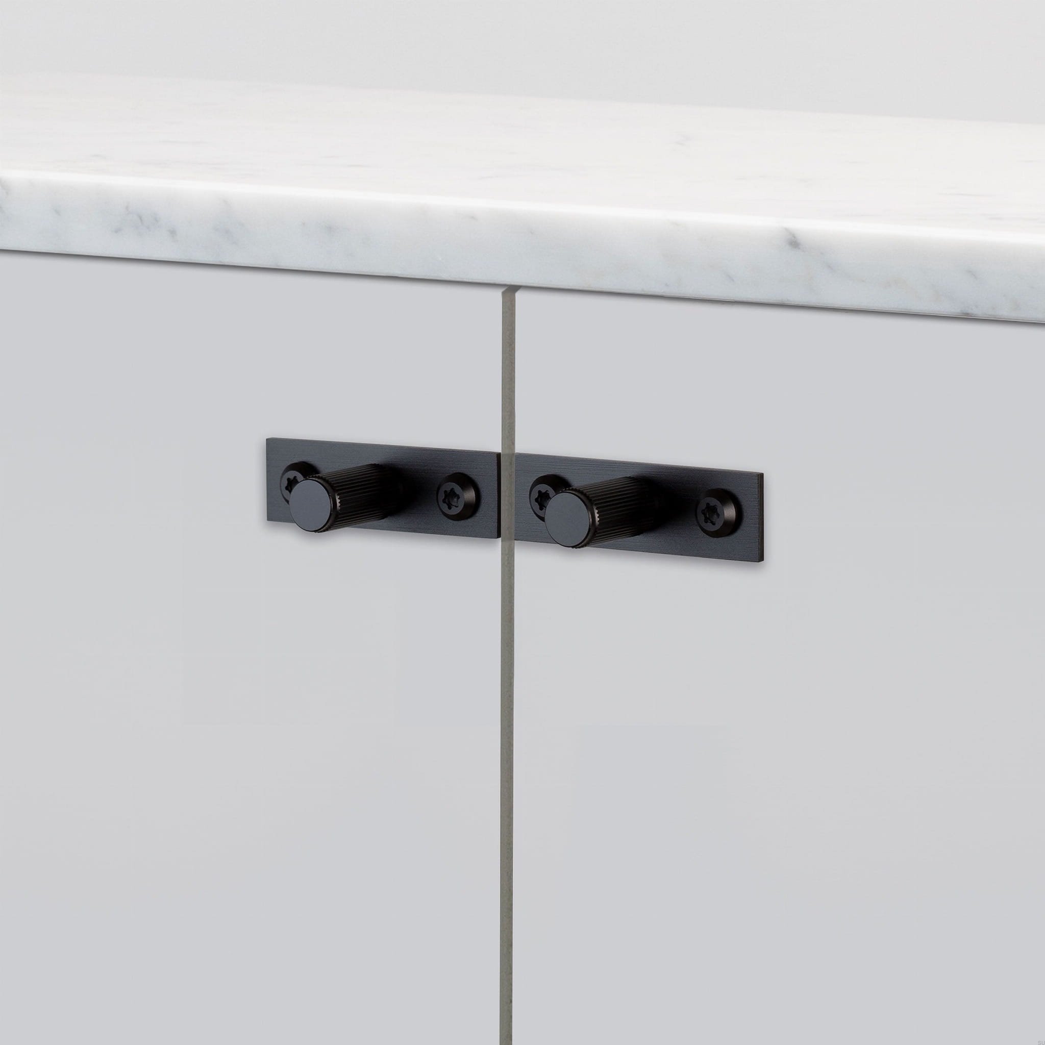 Zdjecie galek Linear plate czarnych