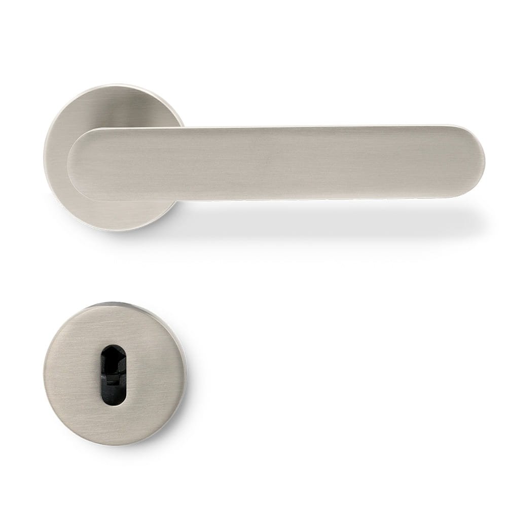 752031-41--Klamka-do-drzwi-Vibe-Plain-Aluminiowa-Srebrna-Szczotkowana-Standard-skandynawski-Beslag-Design-Skandynawskie-Uchwyty_1