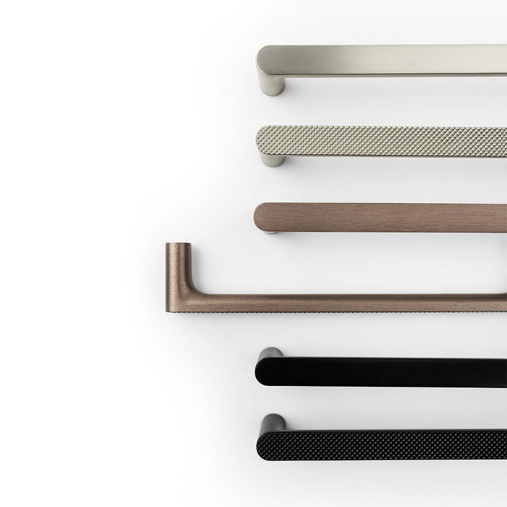 308402-11--Uchwyt-meblowy-podłużny-Vibe-Plain-128-Metalowy-Ciemny-Brąz-Beslag-Design-Skandynawskie-Uchwyty_3