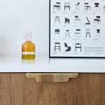 U.21.0 --Uchwyt-meblowy-krawędziowy-Tilda-Mosiężny-Nielakierowany-Szczotkowany-Open&Hide-Skandynawskie-Uchwyty_2