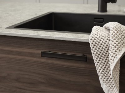 Uchwyt meblowy podłużny Bean 128 Czarny Chromowany Szczotkowany