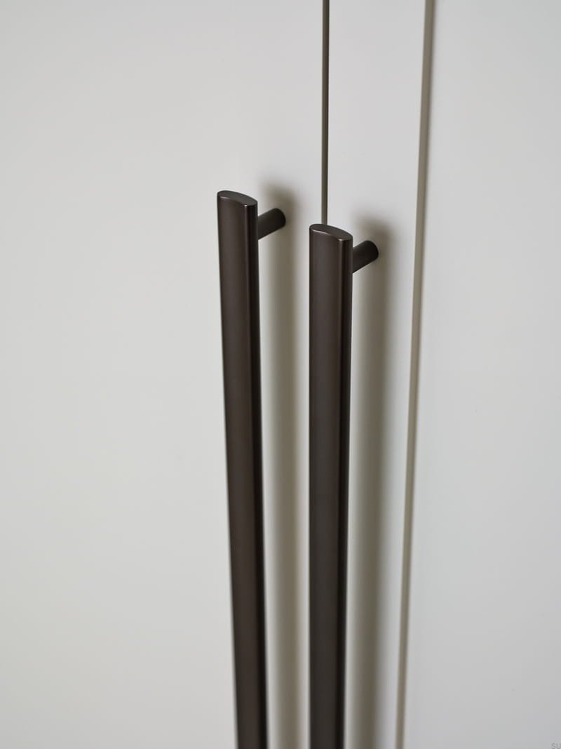 9428770--Uchwyt-meblowy-podłużny-Bean-556-Czarny-Chromowany-Szczotkowany-Tapwell-Skandynawskie-Uchwyty_2