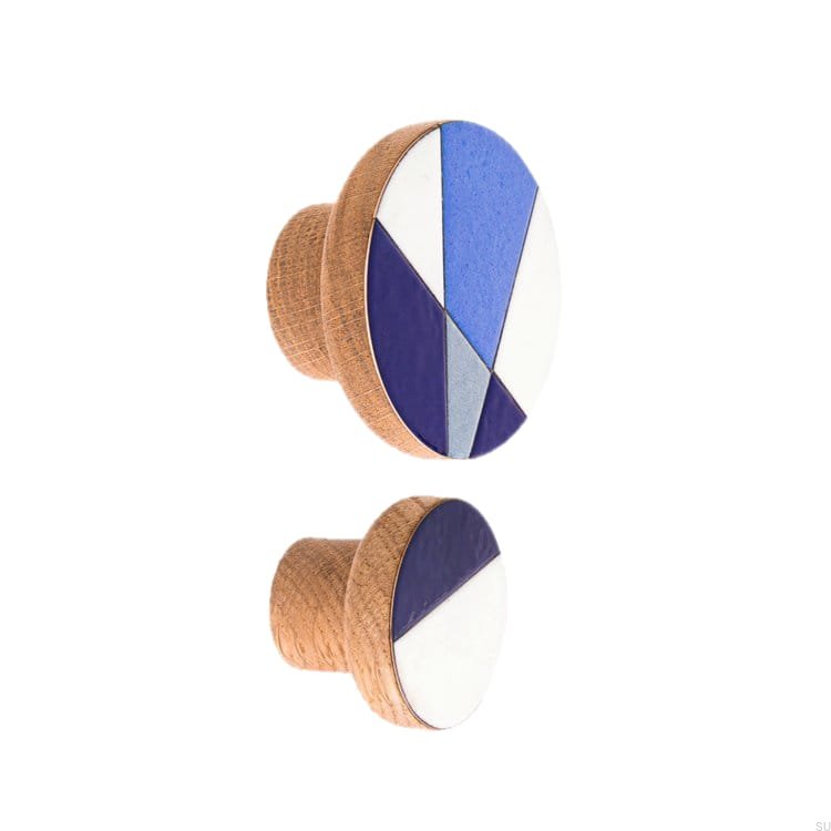 E_30-0-0-2--Gałka-meblowa-Moderna-Blue-55-Drewniana-Dębowa-Emaliowana-Biało-Niebieska-Olej-Twardy-Bezbarwny-Półmat-Dot-Manufacture-Skandynawskie-Uchwyty_3