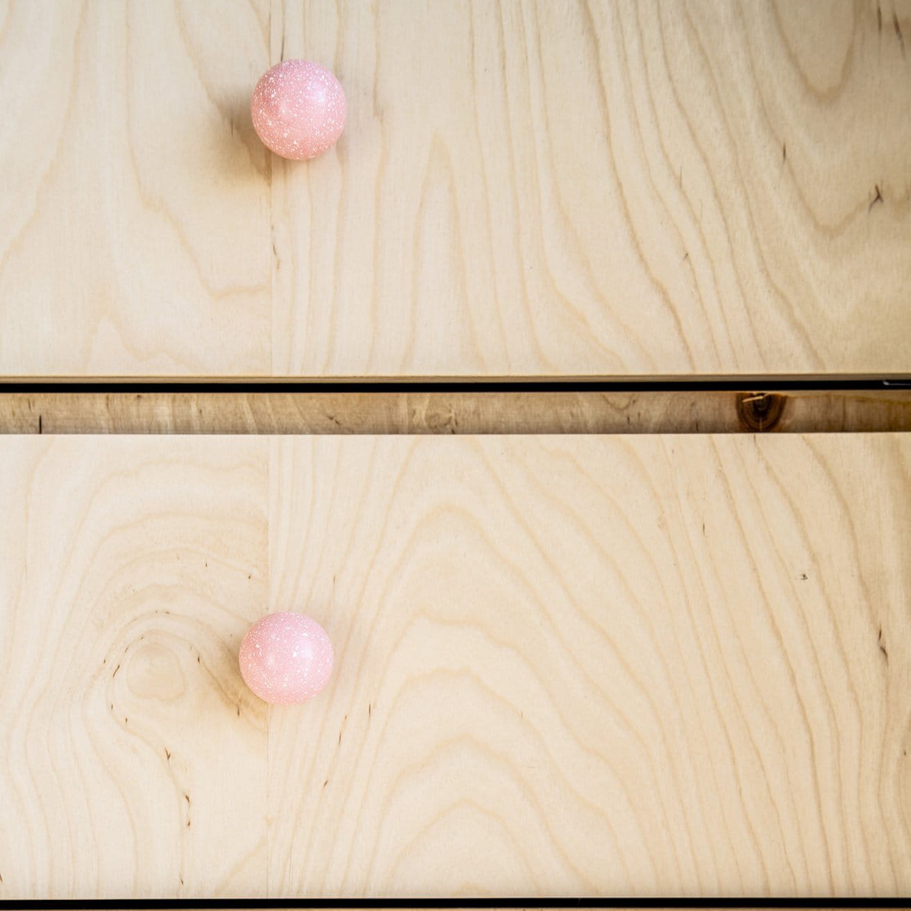 Pnk&WhMl--Gałka-meblowa-Ren-Melange-Pink-&-White-35-Drewniana-Bukowa-Vince-Skandynawskie-Uchwyty_3