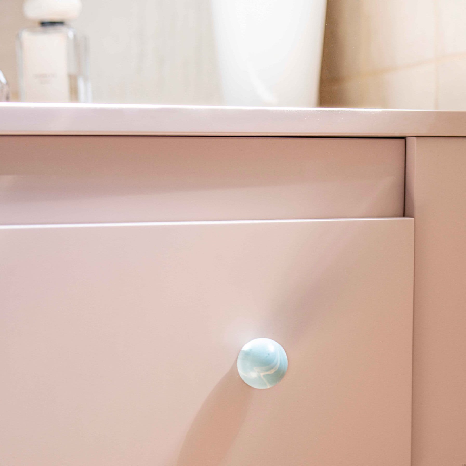 RDWhtGrBl--Gałka-meblowa-Ren-White-Grey-Blue-35-Drewniana-Bukowa-Vince-Skandynawskie-Uchwyty_4