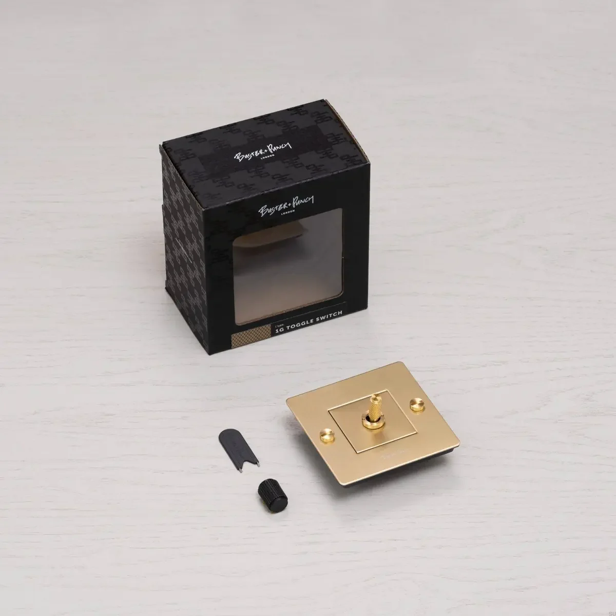 CTK-053451--Włącznik-pojedynczy-1G-Toggle-Switch-Złoty-Standard-Europejski-Skandynawskie-Uchwyty_3