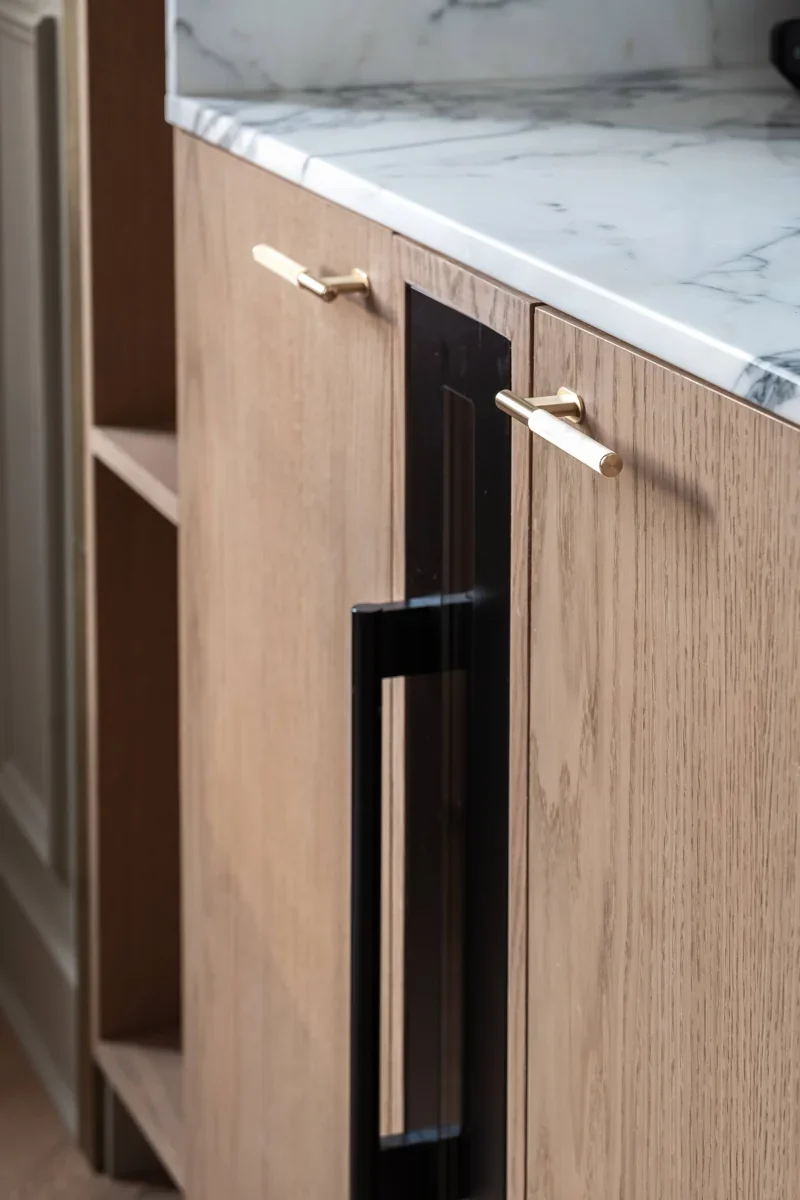 ULB-053958--Uchwyt-meblowy-L-Bar-Linear-Mosiądz-Skandynawskie-Uchwyty_5